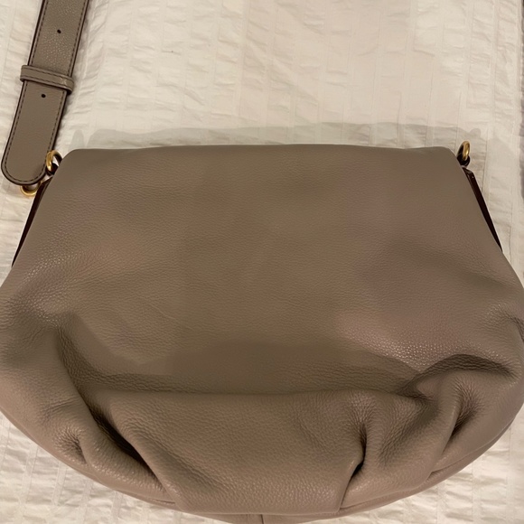 MBMJ Natasha Beige - Picture 3 of 14